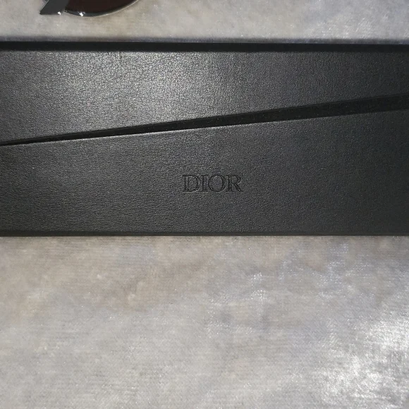 Christian Dior Sunglasses - Picture 5 of 7